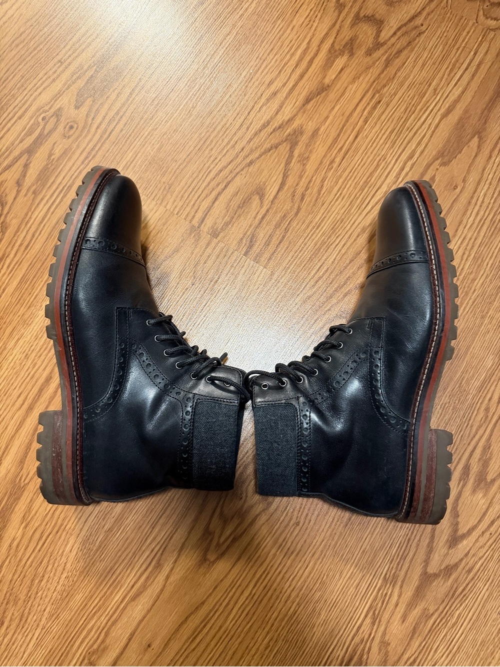 Johnston & Murphy Black Leather Lace-Up Cap Toe Boots